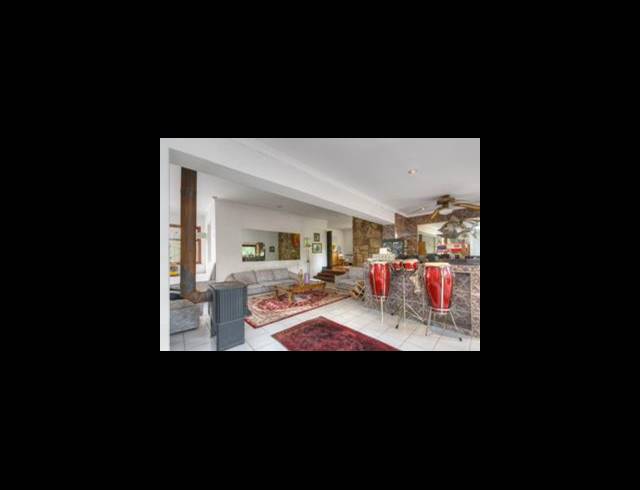 4 BEDROOM FREEHOLD FOR SALE IN MORNINGSIDE
